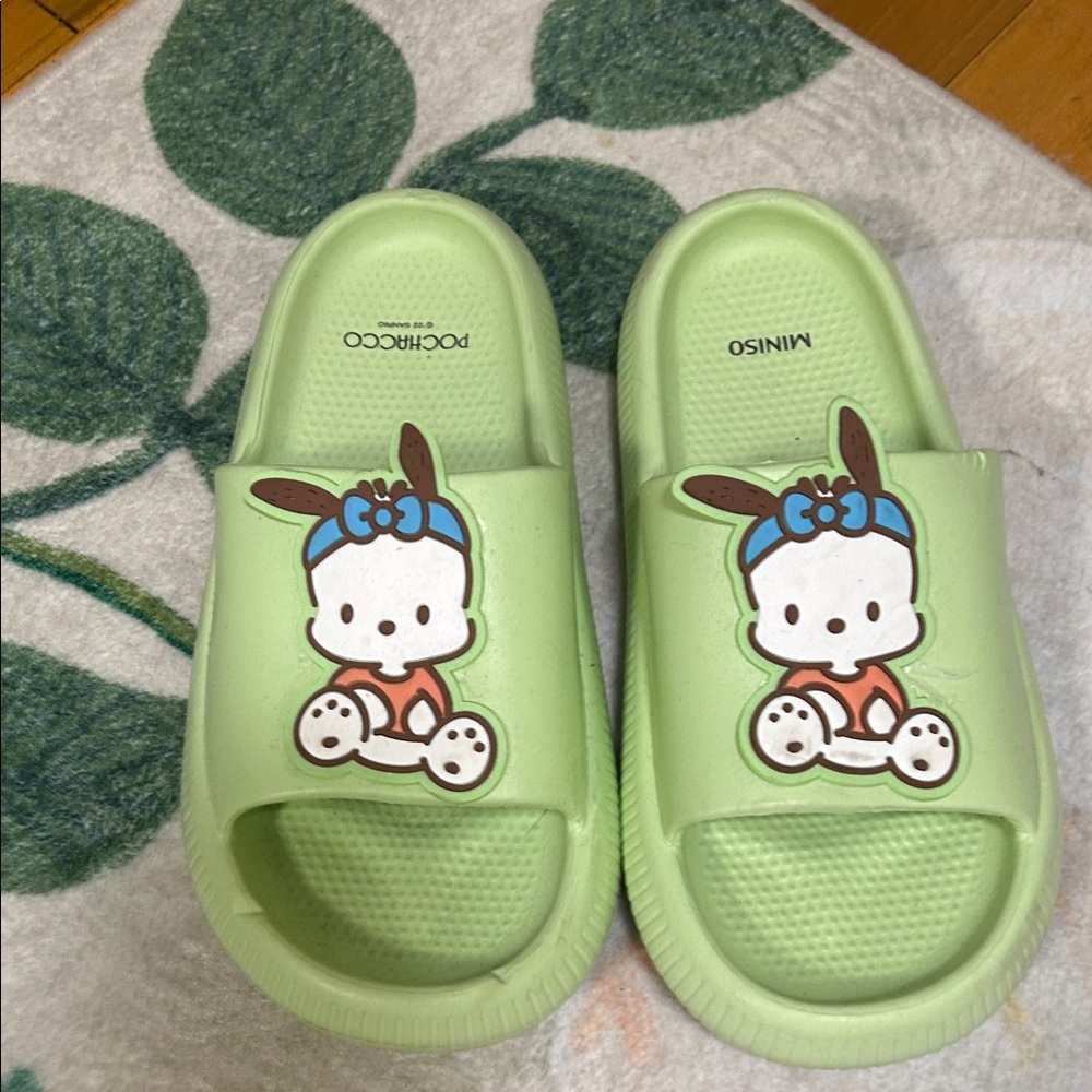 Sanrio Kawaii Green Slide Sandals 7